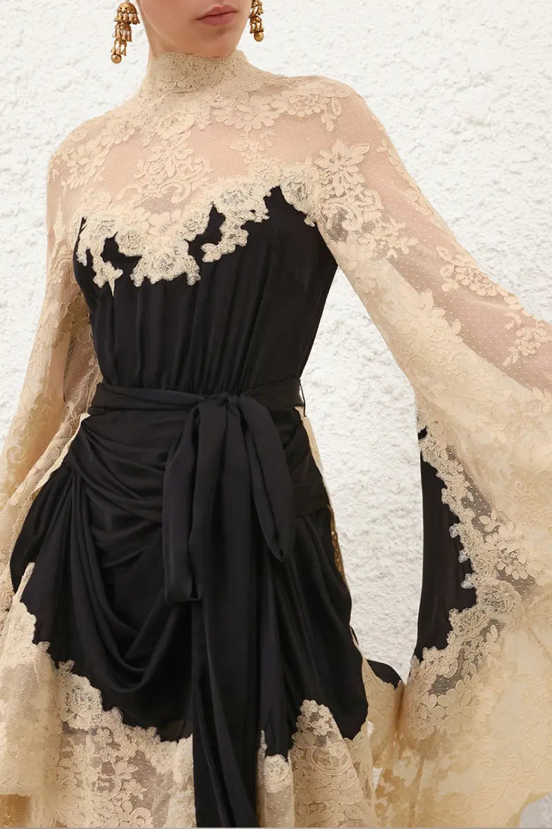 Ethereal Lace Gown - Black Champagne Lus Delun Ethereal Lace Gown - Black Champagne Lus Delun
