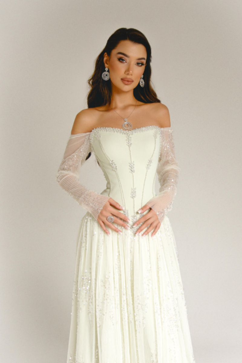 Seraphina Bardot Gown - Ivory Pearl Lus Deluné