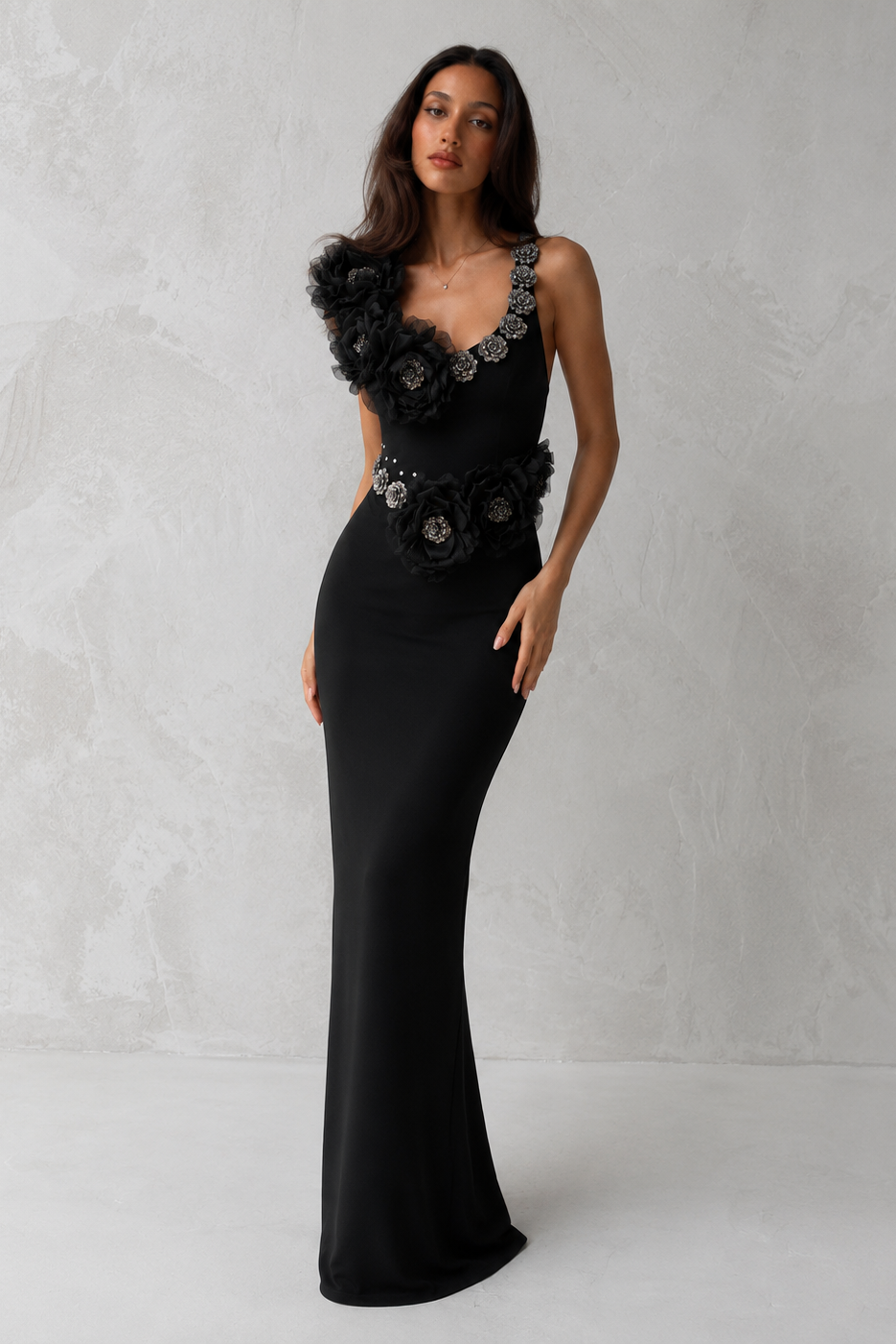 Nighy in Deluné - Black Princess Gown Lus Deluné