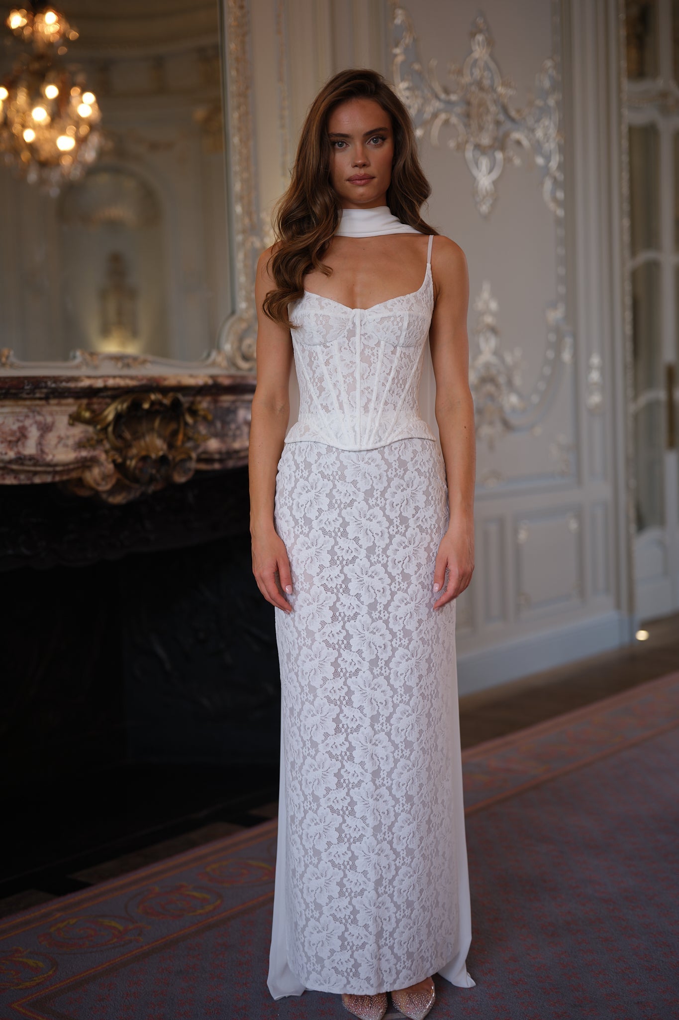 Elara Lace Halter Gown - Soft Ivory Lus Deluné