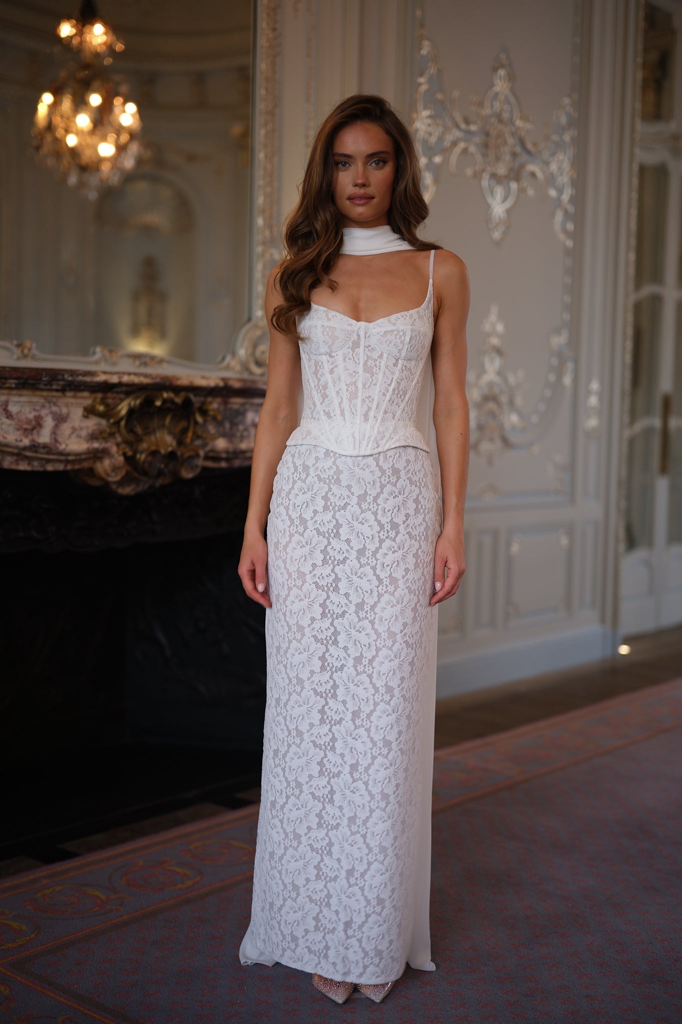 Elara Lace Halter Gown - Soft Ivory Lus Deluné