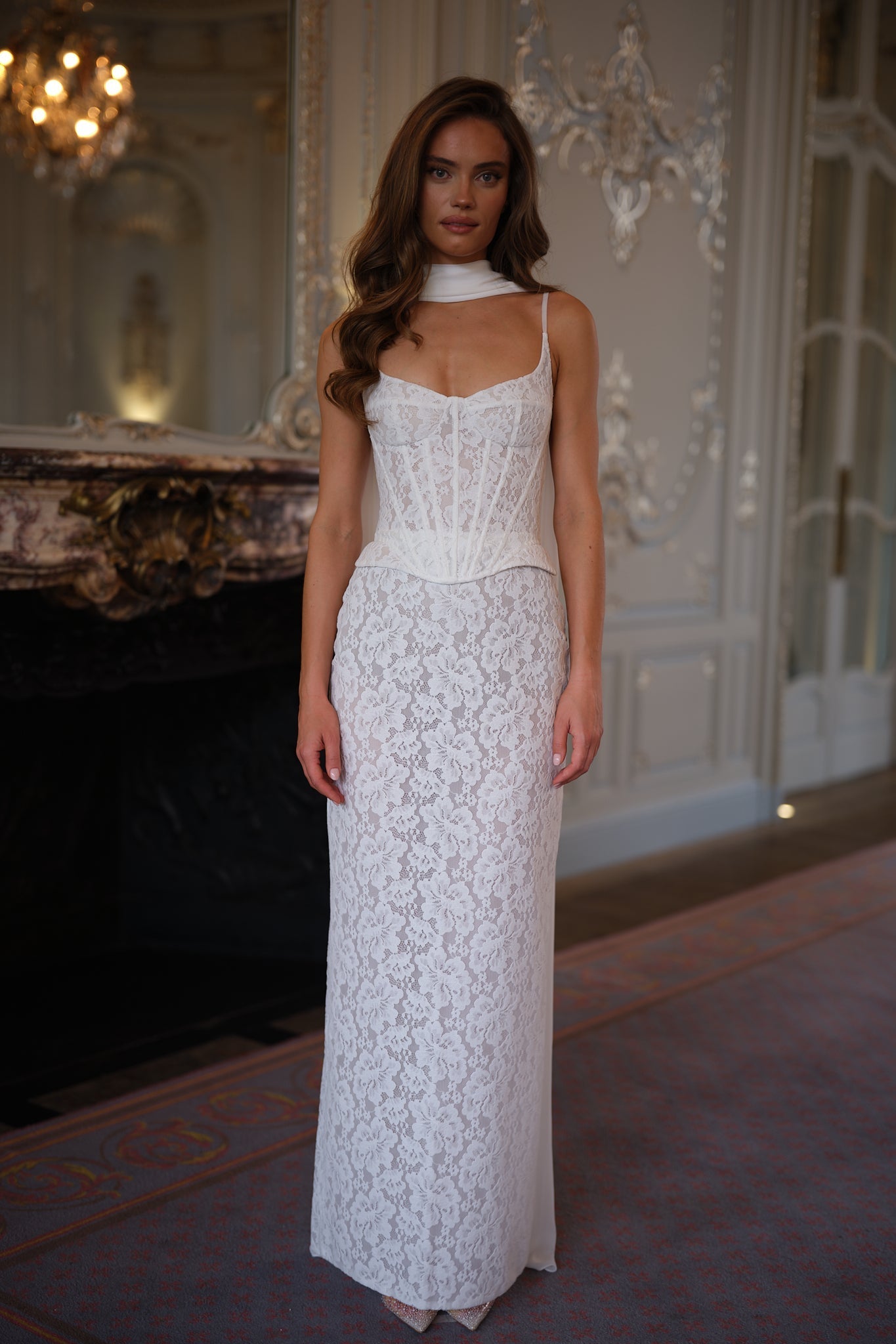 Elara Lace Halter Gown - Soft Ivory Lus Deluné
