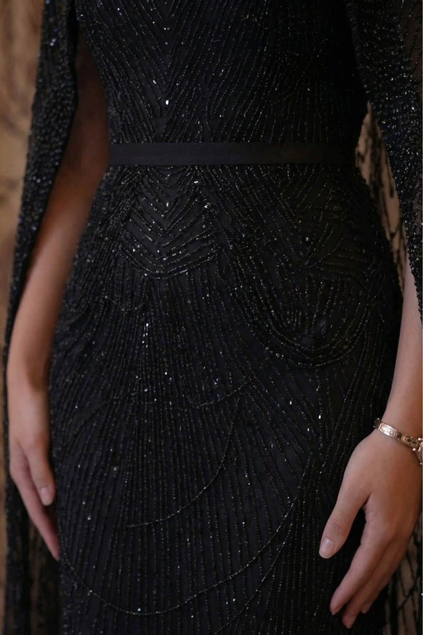 Noir Cape Gown - Jet Black Lus Deluné